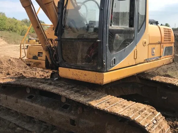 Гусеничный экскаватор LiuGong CLG922D