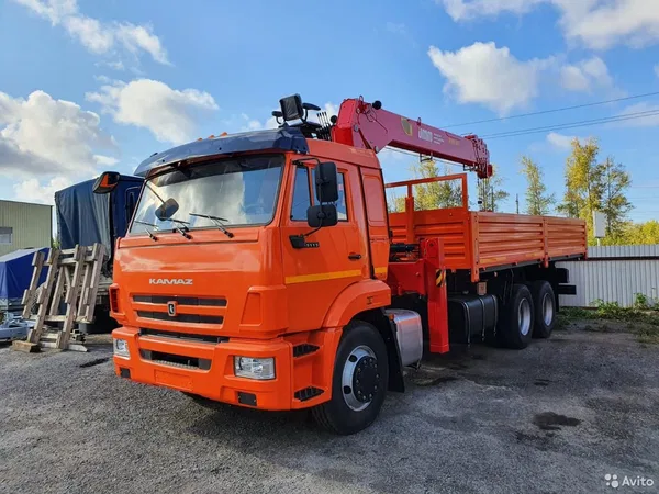 Бортовой грузовик с КМУ КамАЗ 65115-50