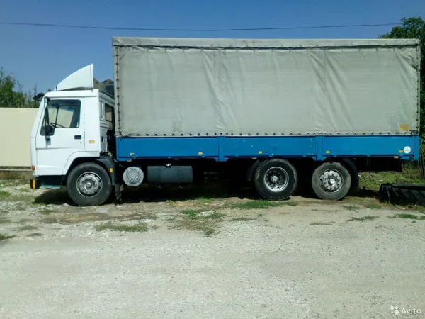Тентованный грузовик Volvo FL10