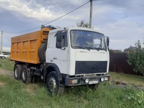 Самосвал МАЗ 5516