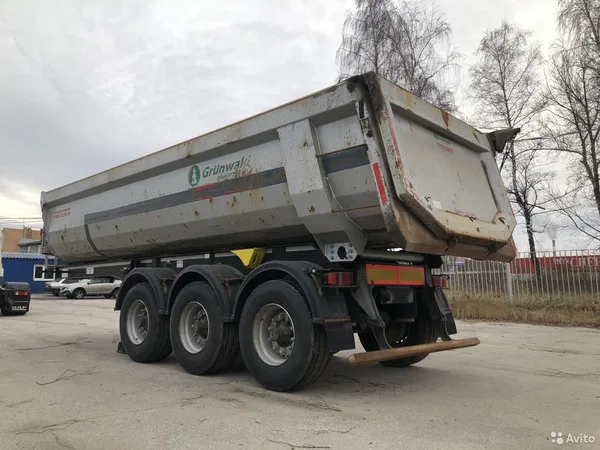 Самосвальный полуприцеп Grunwald 22 м3