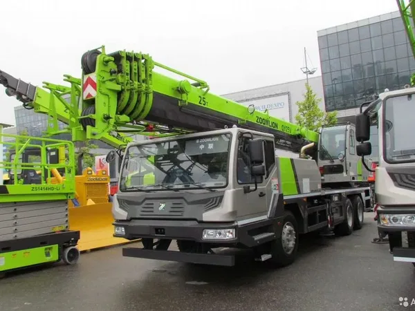 Автокран Zoomlion QY25V