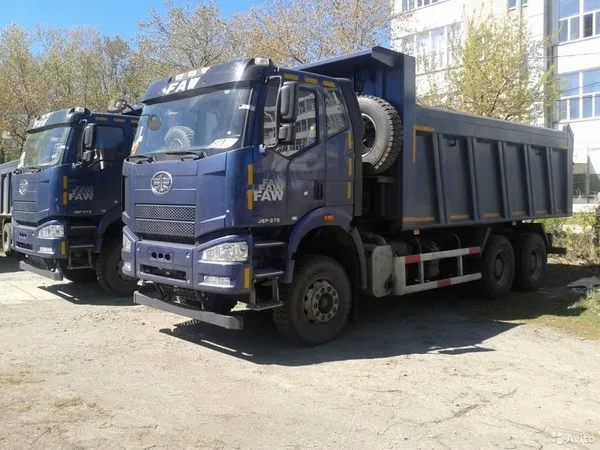 Самосвал FAW J6 CA3250