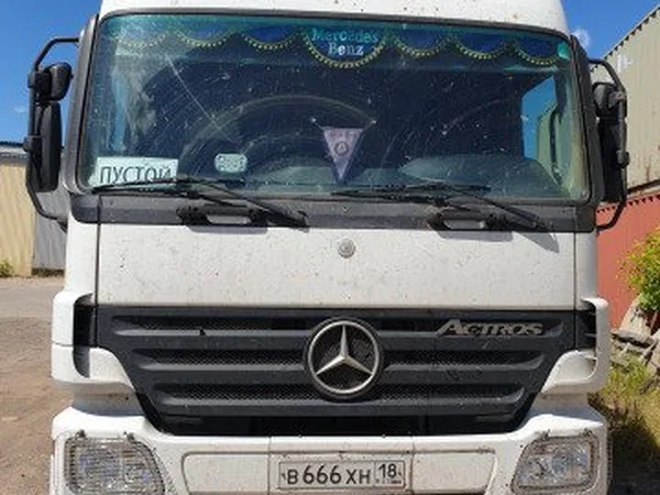 Седельный тягач Mercedes-Benz 1844 Actros