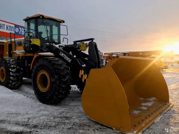 Фронтальный погрузчик XCMG LW700KN