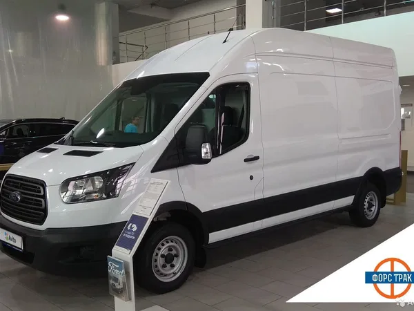 Цельнометаллический фургон Ford Transit