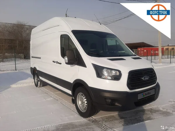 Цельнометаллический фургон Ford Transit