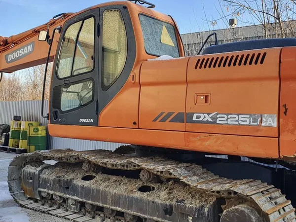 Гусеничный экскаватор DOOSAN DX225LCA