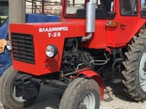 Трактор ВТЗ Т-25