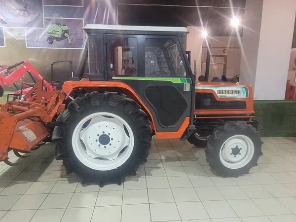 Трактор Hinomoto N329