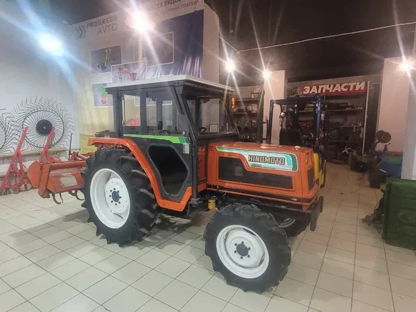 Трактор Hinomoto N329