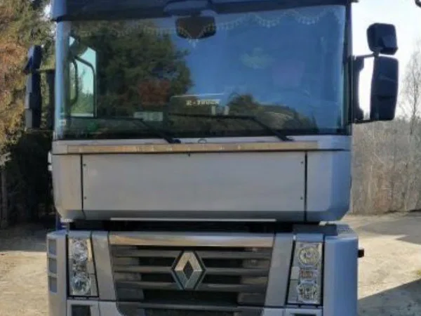 Седельный тягач Renault Magnum