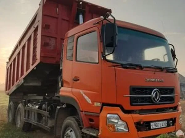 Самосвал DongFeng