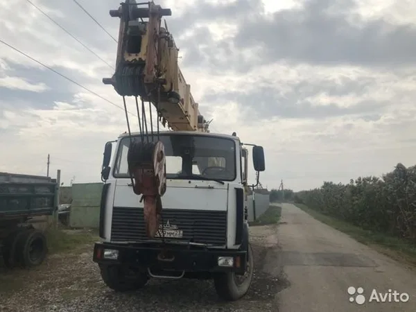 Автокран Челябинец КС-55730 на шасси МАЗ