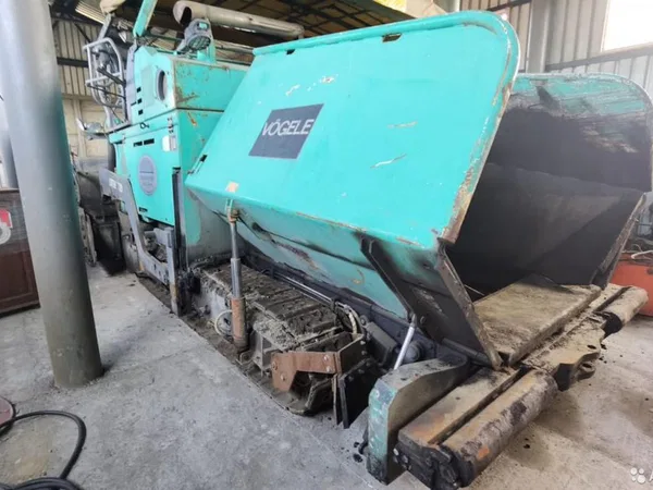 Асфальтоукладчик Vogele Super 2100