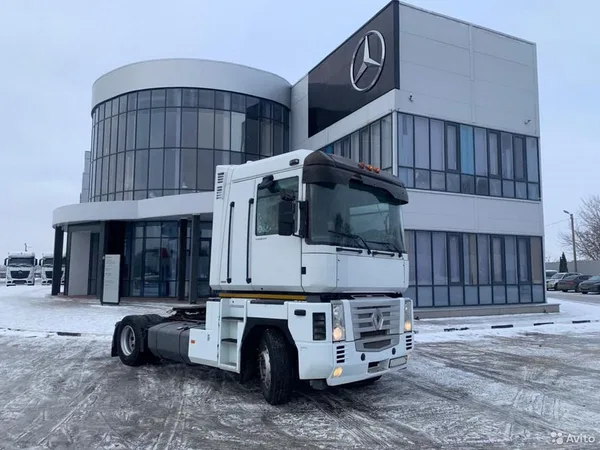 Седельный тягач Renault Magnum