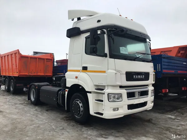 Седельный тягач Камаз 5490-802-DC (газодизель)