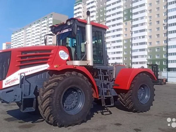 Трактор Кировец К-744Р4