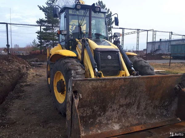 Экскаватор-погрузчик New Holland b115b