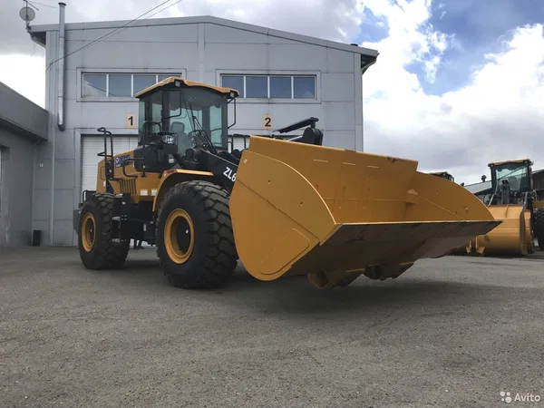 Фронтальный погрузчик XCMG ZL60GV
