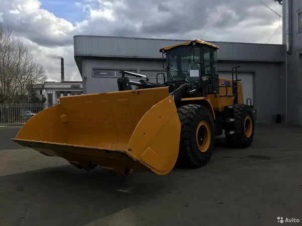 Фронтальный погрузчик XCMG ZL60GV