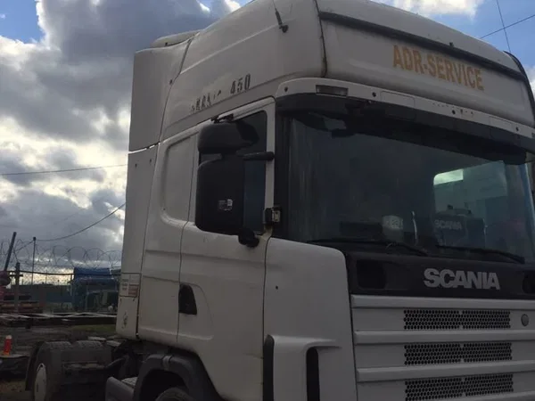 Седельный тягач Scania 124L