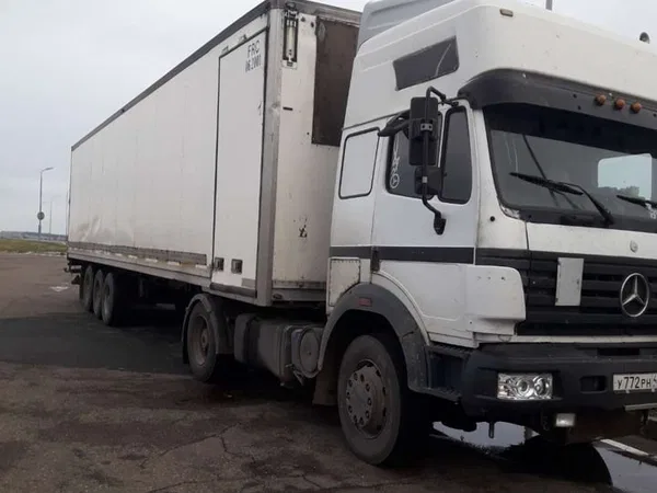 Седельный тягач Mercedes-Benz SK