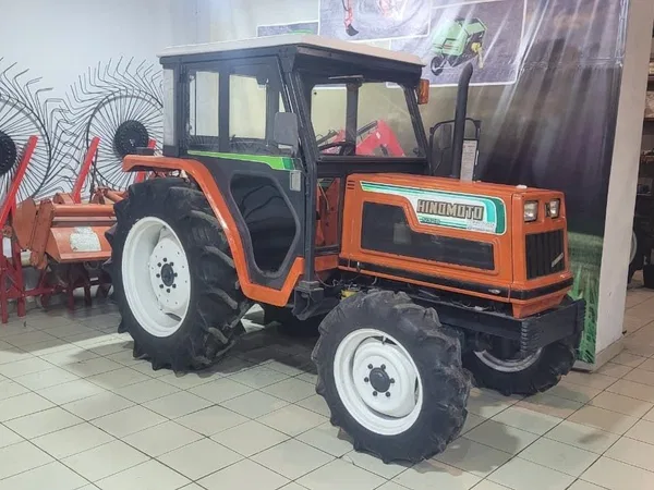 Трактор Hinomoto N329