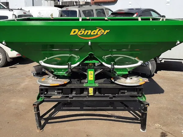 Разбрасыватель удобрений Donder-970 л.