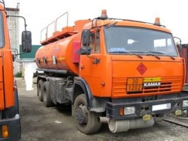 Бензовоз НефАЗ 66052-62