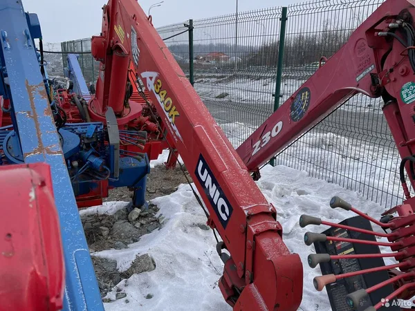 Кран-манипулятор UNIC URA343