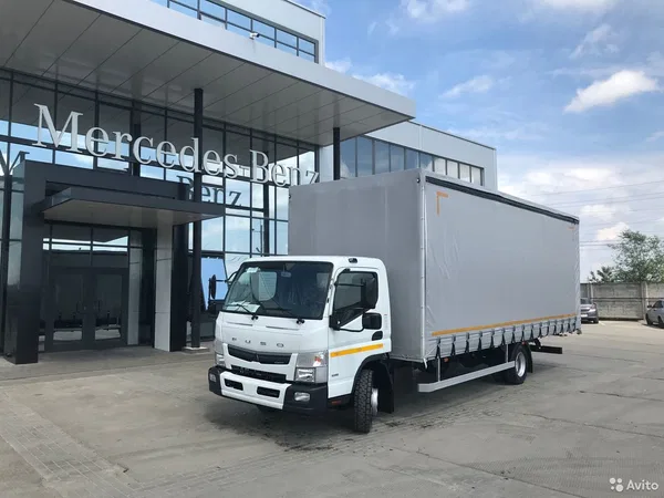 Тентованный автомобиль Mitsubishi Fuso Canter