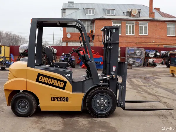 Вилочный погрузчик Europard CPCD30