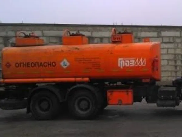 Бензовоз МАЗ 630305
