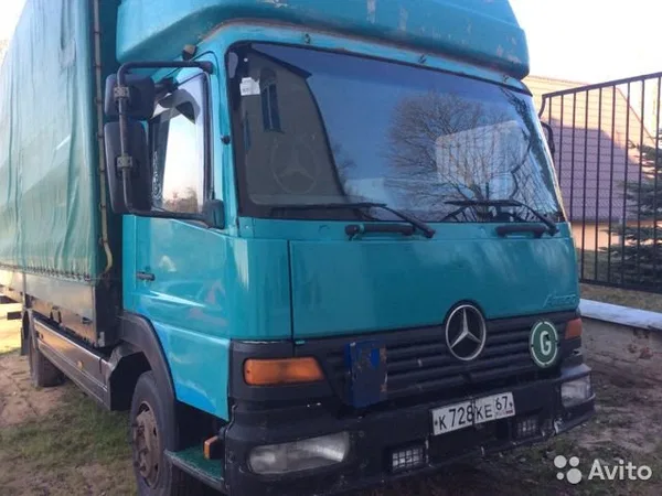 Тентованный грузовик Mercedec-Benz Atego 815