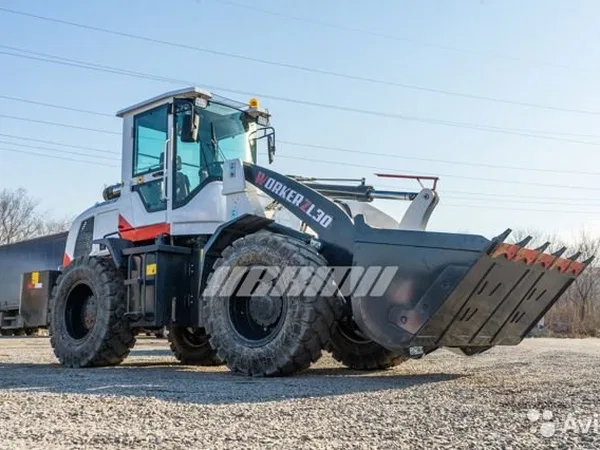Фронтальный погрузчик Worker