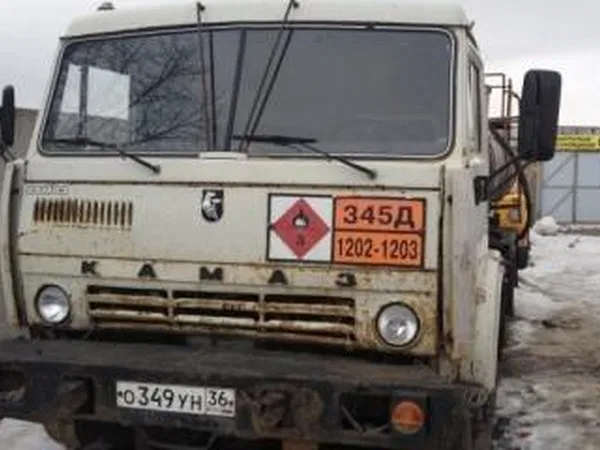 Бензовоз КамАЗ АЦ-8800
