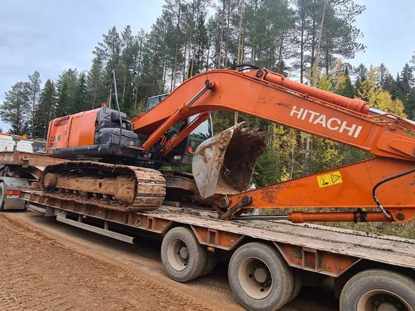 Гусеничный экскаватор Hitachi ZX200-5G