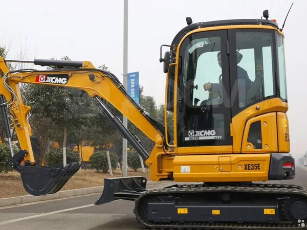 Мини-экскаватор XCMG XE35U