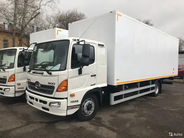 Изотермический грузовик Hino 500 (Ranger)
