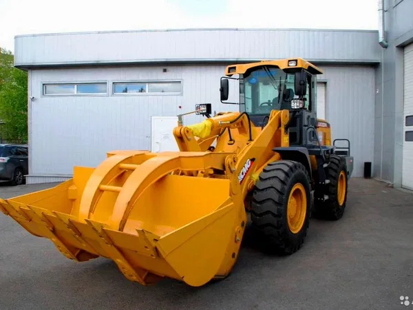 Фронтальный погрузчик XCMG LW300FN