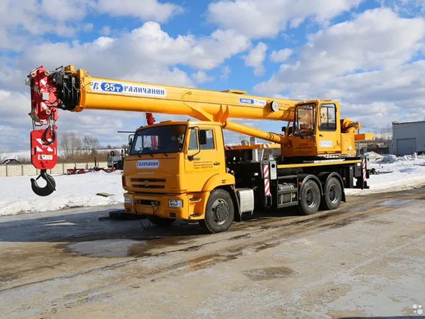 Автокран Галичанин КС-55713-1В-4 на шасси КамАЗ 65115