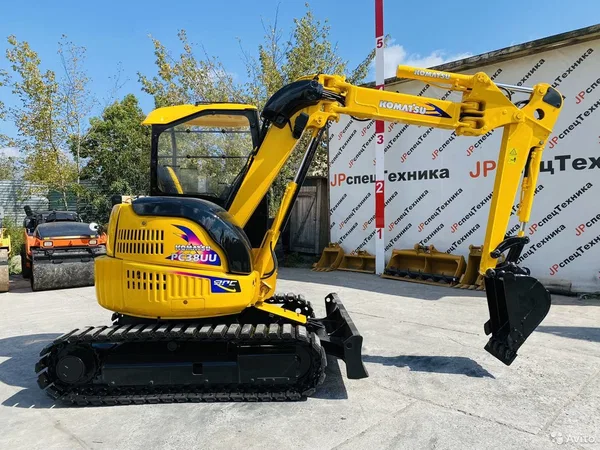 Мини-экскаватор Komatsu PC38UU