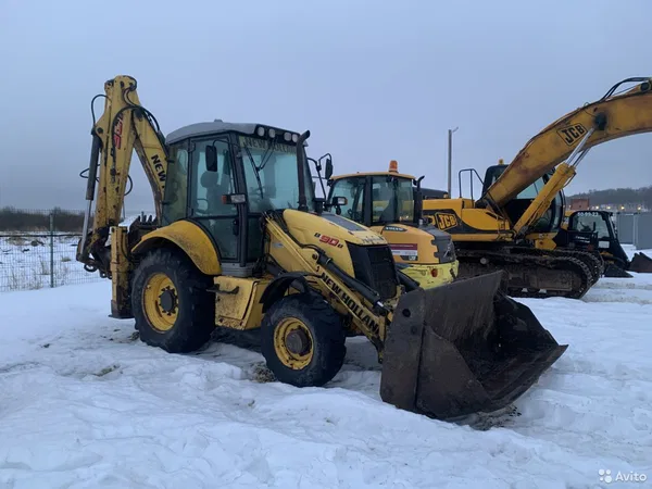Экскаватор-погрузчик New Holland B90B