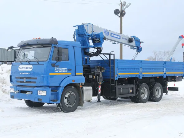 Бортовой грузовик с КМУ КамАЗ 65117