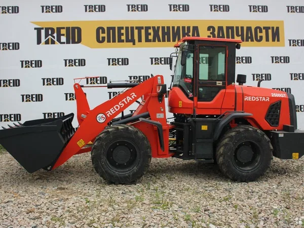 Фронтальный погрузчик RedStar 2500GT