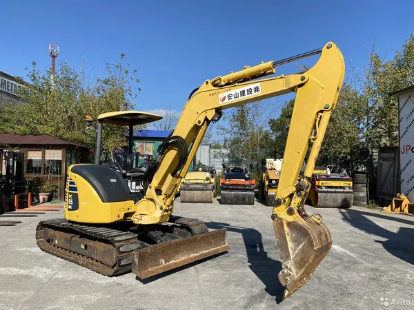 Мини-экскаватор Komatsu PC55-MR3