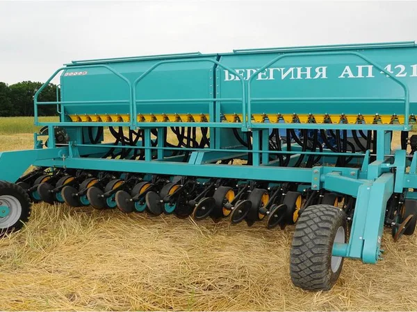 Сеялка Берегиня АП-421