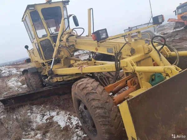 Автогрейдер Брянский Арсенал ДЗ-143