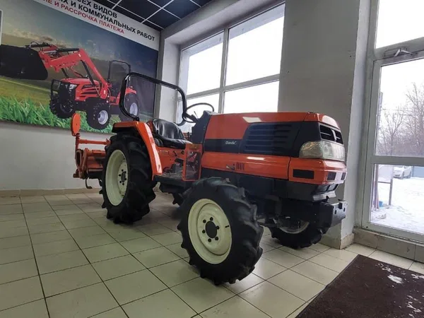 Мини-трактор Kubota GL260